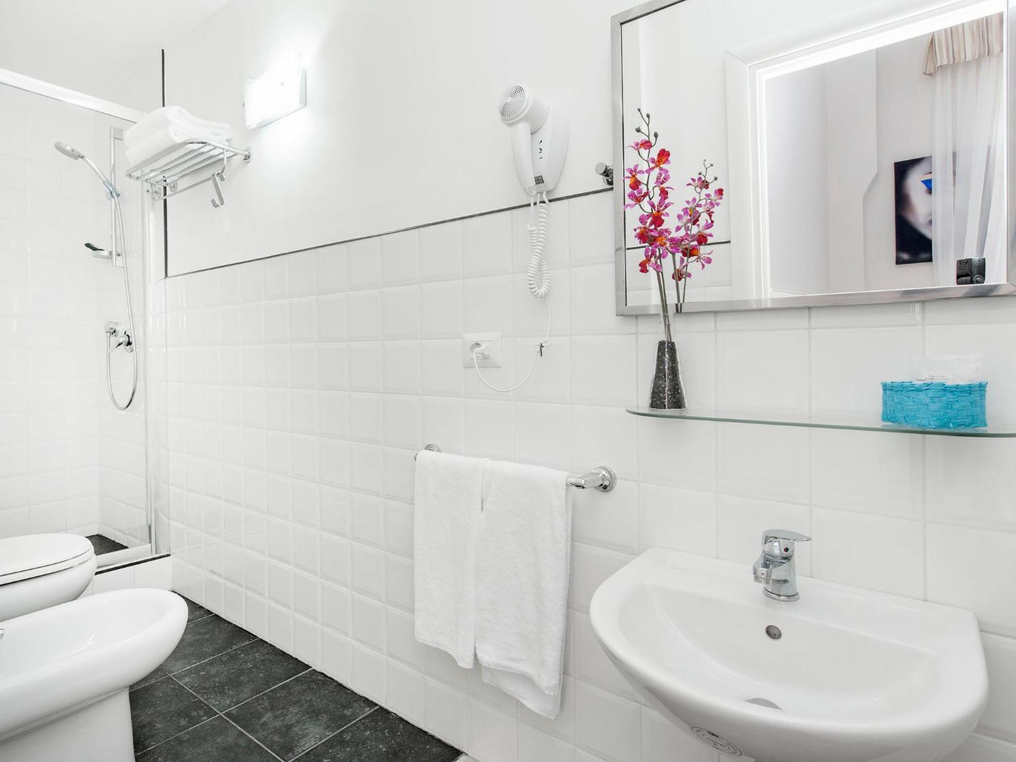 White Colosseo Bed and breakfast